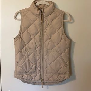 ⭐️ J. Crew Cream Quilted Puffer Vest
